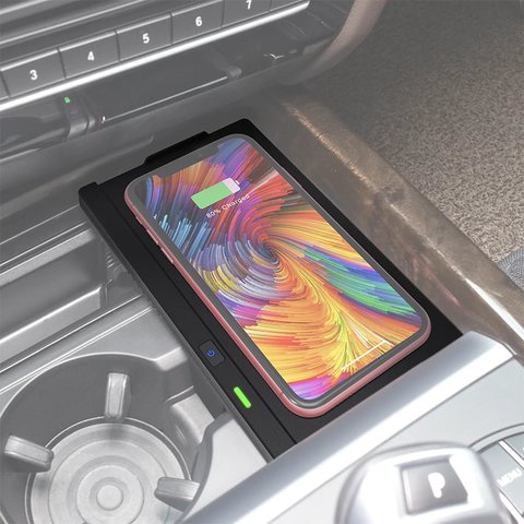 Безпровідна зарядка QI для BMW X5 / X6 2014-2018 р.в. Прев'ю 1